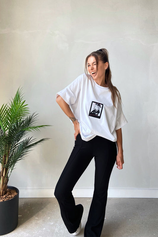 DAMSKA OVERSIZOWA KOSZULKA Z NASZYWKĄ DON′T CALL ME CUTIE